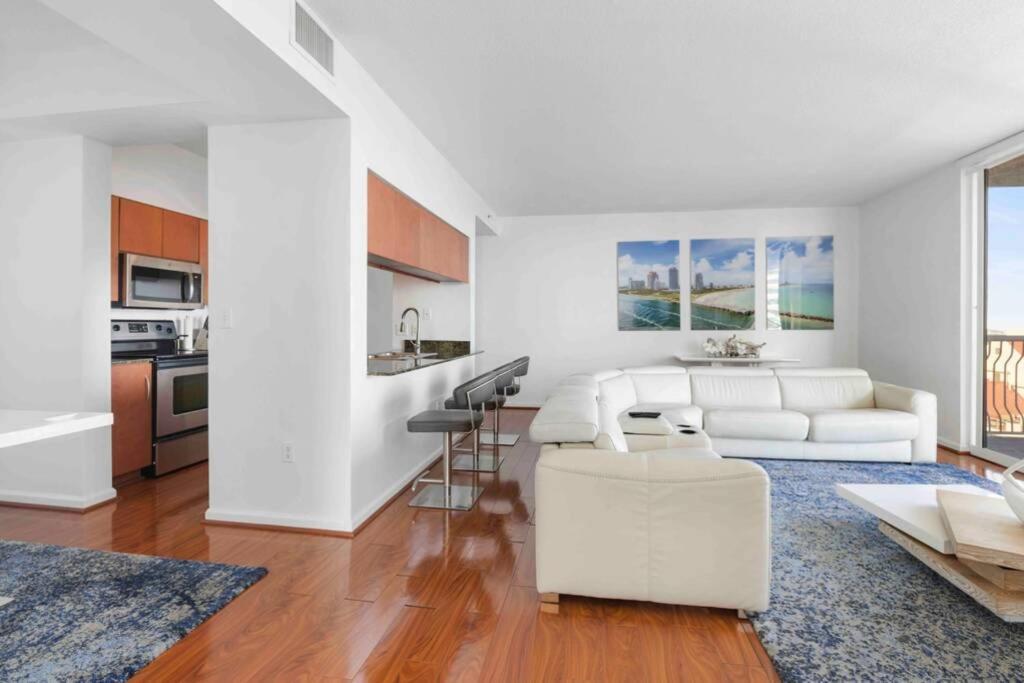 Stunning 2br Penthouse Brickell/direct Oceanview!! Apartamento *