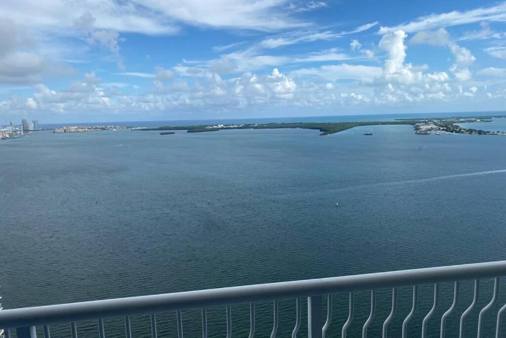 Stunning 2br Penthouse Brickell/direct Oceanview!! Apartamento